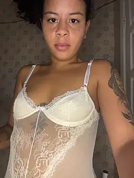 Snapshot of Estrelaa7 chatting on March 14, 2026, 3:23 am Estrelaa7 online show from March 14, 2026, 3:23 am