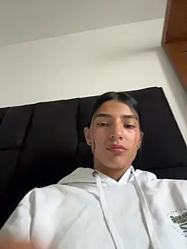 Ema Rose  online show from February 13, 2026, 8:38 pm