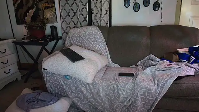 ThicciLake online show from February 7, 2026, 8:29 am