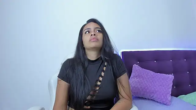 Snapshot of Megansweetcome chatting on March 3, 2026, 11:38 am Megansweetcome online show from March 3, 2026, 11:38 am