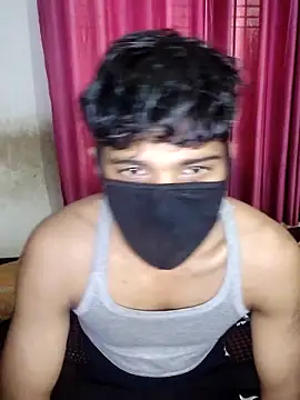 Snapshot of xrealcam699 chatting on February 20, 2026, 10:05 am xrealcam699 online show from February 20, 2026, 10:05 am