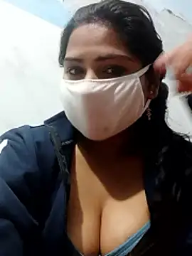 ritu7755 online show from January 17, 2026, 4:43 pm