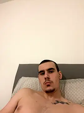 Snapshot of harveyterrence chatting on January 15, 2026, 12:04 am harveyterrence online show from January 15, 2026, 12:04 am