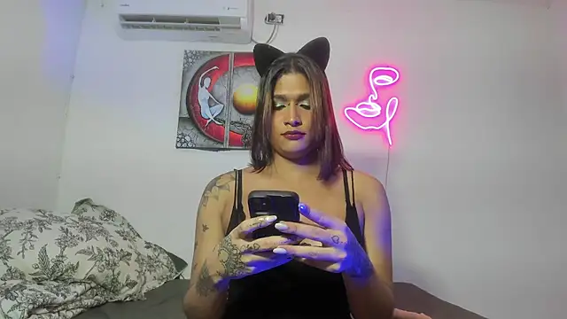 Maya Nova online show from January 9, 2026, 3:20 am