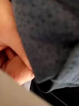 Snapshot of kingmiko12 chatting on March 25, 2026, 12:22 pm kingmiko12 online show from March 25, 2026, 12:22 pm