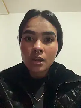 Chloe cortes online show from May 24, 2026, 2:38 am