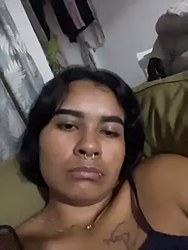 Chloe cortes online show from June 3, 2026, 2:47 am