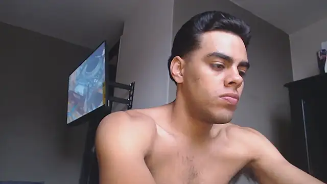 Millan DarkWood online show from January 5, 2026, 8:23 pm