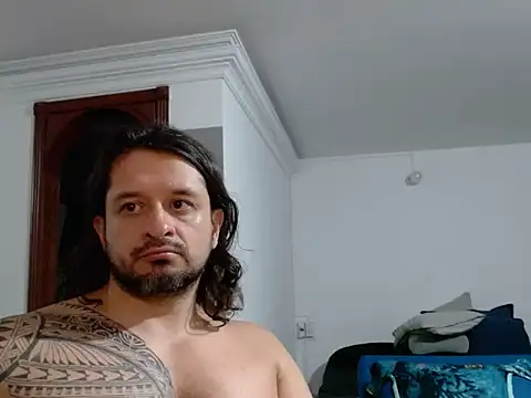 gonzzohunterr online show from May 6, 2026, 4:08 am