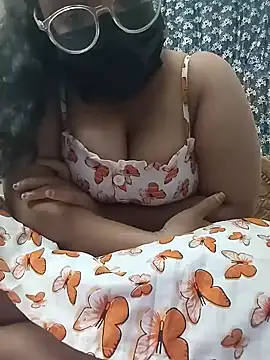 Snapshot of MaggieTelugu-15 chatting on February 5, 2026, 10:20 am MaggieTelugu-15 online show from February 5, 2026, 10:20 am