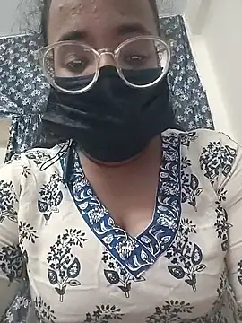 Snapshot of MaggieTelugu-15 chatting on February 17, 2026, 7:05 am MaggieTelugu-15 online show from February 17, 2026, 7:05 am