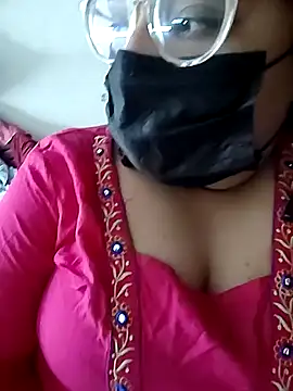 Snapshot of MaggieTelugu-15 chatting on April 6, 2026, 6:25 am MaggieTelugu-15 online show from April 6, 2026, 6:25 am