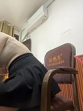 Snapshot of Molly-xiao chatting on February 26, 2026, 7:51 am Molly-xiao online show from February 26, 2026, 7:51 am