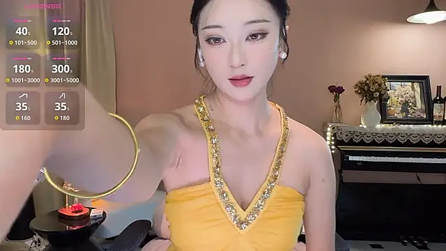 Molly00- online show from May 18, 2026, 1:35 am