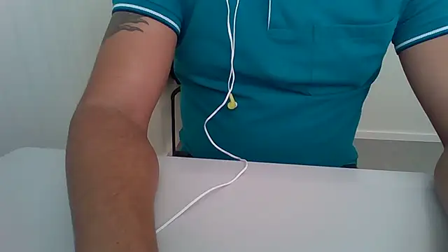 Moreno Casado Safado online show from July 7, 2026, 3:27 pm