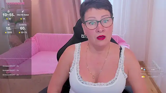 Snapshot of JennyMons chatting on June 13, 2026, 8:12 am JennyMons online show from June 13, 2026, 8:12 am