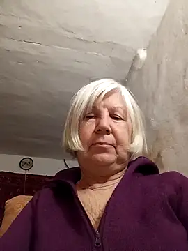 KlaudiaDarling online show from February 11, 2026, 9:20 pm