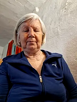 Snapshot of KlaudiaDarling chatting on April 28, 2026, 2:55 pm KlaudiaDarling online show from April 28, 2026, 2:55 pm