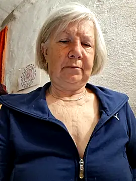 Snapshot of KlaudiaDarling chatting on May 5, 2026, 1:24 am KlaudiaDarling online show from May 5, 2026, 1:24 am