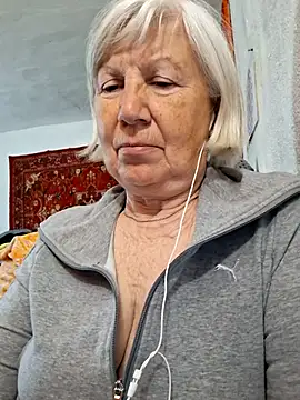 Snapshot of KlaudiaDarling chatting on May 11, 2026, 8:09 am KlaudiaDarling online show from May 11, 2026, 8:09 am