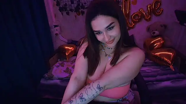 Snapshot of AlisiaRose chatting on April 10, 2026, 11:20 pm AlisiaRose online show from April 10, 2026, 11:20 pm