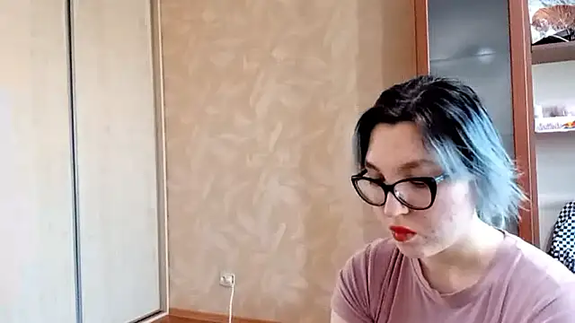 EvonTabb online show from March 17, 2026, 1:03 pm