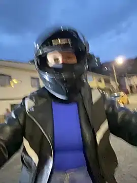 Scarlet auraa online show from April 6, 2026, 11:16 pm