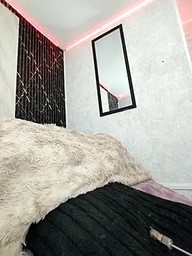 Isis Hot   online show from March 7, 2026, 11:29 am