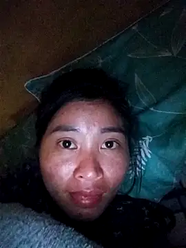 Snapshot of Hiniyk2 chatting on February 13, 2026, 3:35 am Hiniyk2 online show from February 13, 2026, 3:35 am