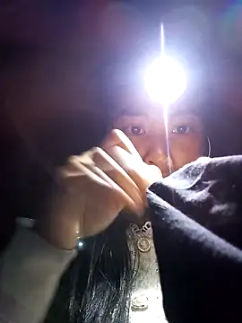 Snapshot of Hiniyk2 chatting on February 19, 2026, 3:24 am Hiniyk2 online show from February 19, 2026, 3:24 am