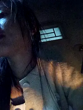 Snapshot of Hiniyk2 chatting on February 25, 2026, 1:04 am Hiniyk2 online show from February 25, 2026, 1:04 am