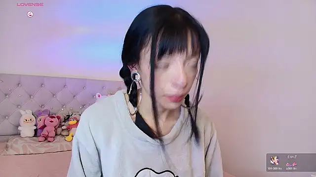 Diamond  cherry69 online show from March 6, 2026, 3:19 pm