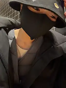 ZJbaby online show from March 18, 2026, 12:52 pm