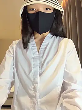 ZJbaby online show from May 31, 2026, 2:24 pm