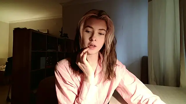 Dia DeAmas online show from February 11, 2026, 1:27 pm