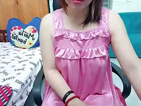 Heni6368 online show from February 26, 2026, 9:36 pm