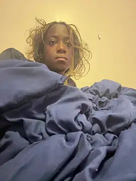 CookiesNcreaming online show from April 10, 2026, 10:36 pm