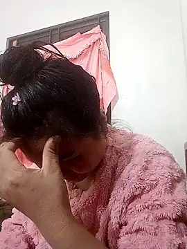 kira0021 online show from January 19, 2026, 1:04 pm