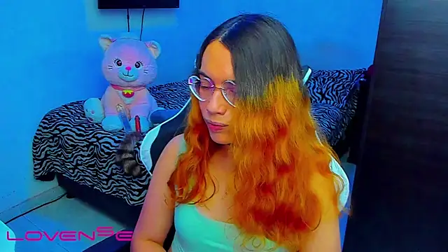 lillykittyyy online show from April 18, 2026, 3:21 am