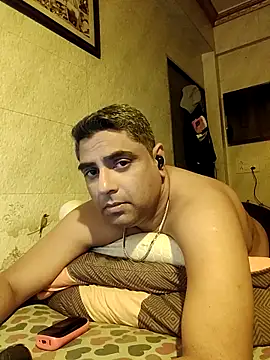 hardnhornybull online show from February 28, 2026, 8:32 pm