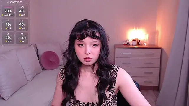 lia hetty online show from March 29, 2026, 1:44 pm