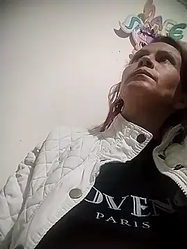 cintia love online show from February 15, 2026, 1:46 am