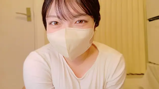   Yui  online show from May 11, 2026, 7:36 am