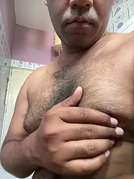 Snapshot of Lucky___05 chatting on April 5, 2026, 3:58 am Lucky 05 online show from April 5, 2026, 3:58 am