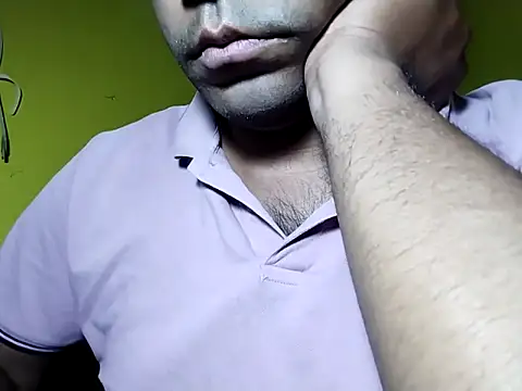 Snapshot of Lucky___05 chatting on April 11, 2026, 10:19 am Lucky 05 online show from April 11, 2026, 10:19 am