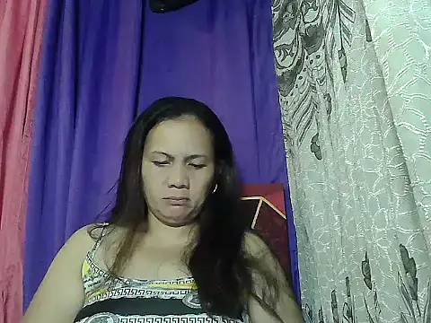 Snapshot of prettymomma24xx chatting on June 21, 2026, 8:33 pm prettymomma24xx online show from June 21, 2026, 8:33 pm