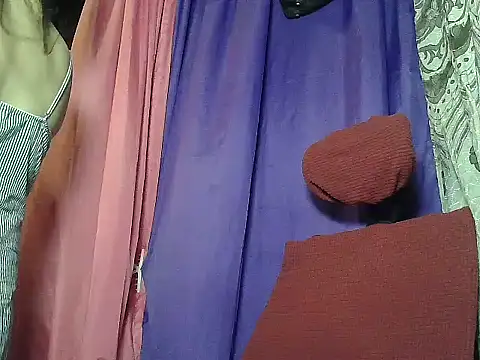 Snapshot of prettymomma24xx chatting on July 6, 2026, 1:30 pm prettymomma24xx online show from July 6, 2026, 1:30 pm