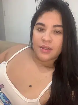 Snapshot of kahraujo chatting on April 16, 2026, 8:20 pm kahraujo online show from April 16, 2026, 8:20 pm