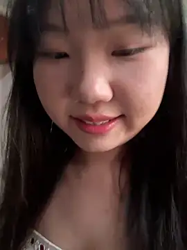 xiaoguai99 online show from June 4, 2026, 10:43 am
