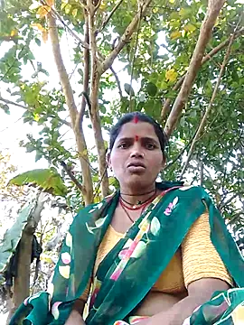 Snapshot of Jyoti_sekh chatting on February 7, 2026, 6:39 am Jyoti sekh online show from February 7, 2026, 6:39 am